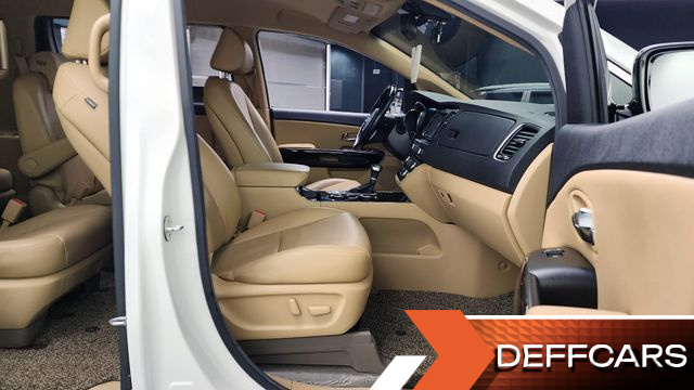 Kia CARNIVAL 9-Seater Prstige купить на сайте DeffCars