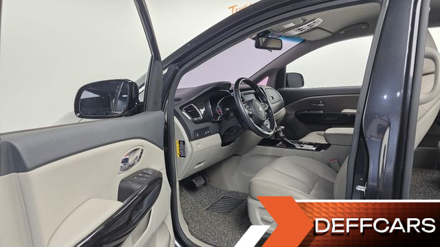 Kia CARNIVAL 9-Seater Noblesse Special купить на сайте DeffCars