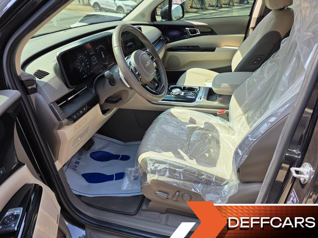 Kia CARNIVAL Gasoline 7-Seater Signature купить на сайте DeffCars
