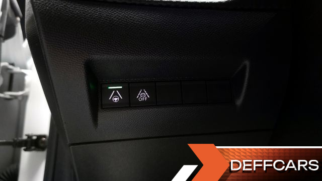 Peugeot 208 GT Line купить на сайте DeffCars