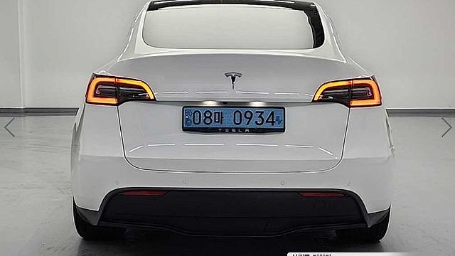 Tesla MODEL Y Standard Range купить на сайте DeffCars