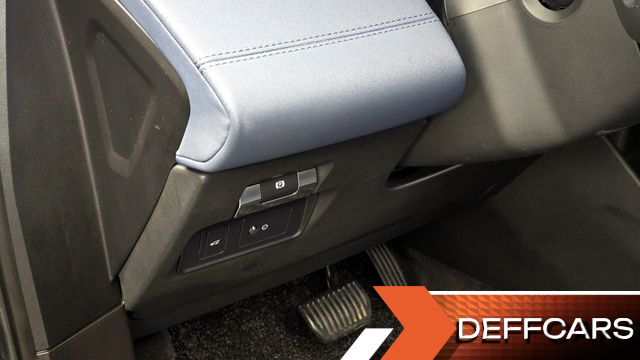 Land Rover RANGE ROVER EVOQUE D180 SE купить на сайте DeffCars