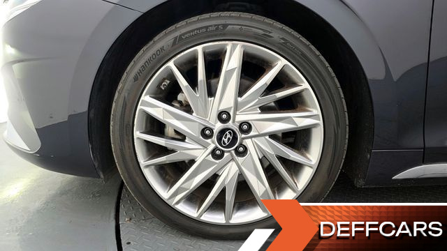 Hyundai GRANDEUR 3.3 Calligraphy купить на сайте DeffCars