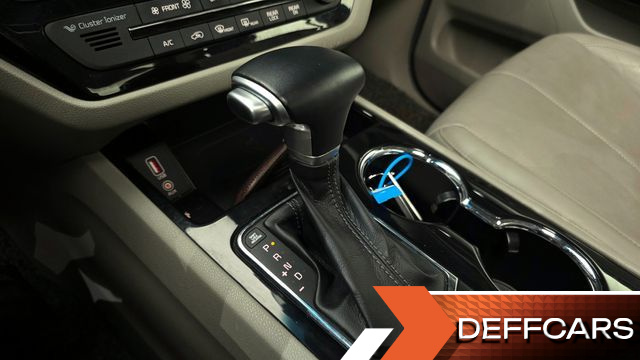 Kia CARNIVAL 9-Seater Noblesse Special купить на сайте DeffCars