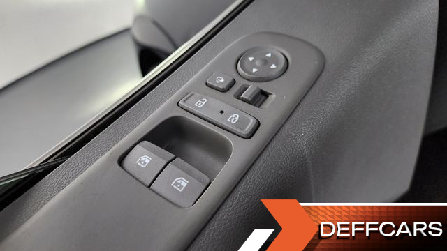 Hyundai STARIA Lounge 9-Seater Inspiration купить на сайте DeffCars