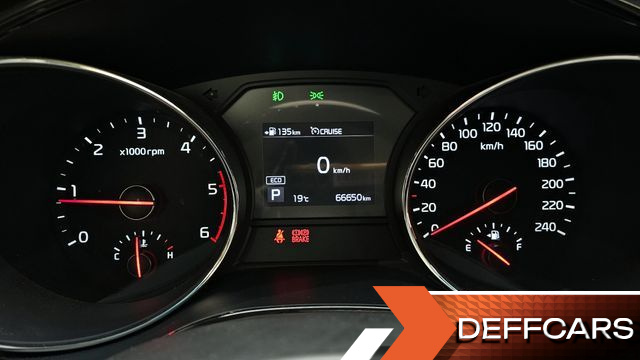 Kia CARNIVAL 7-Seater Limousine VIP купить на сайте DeffCars
