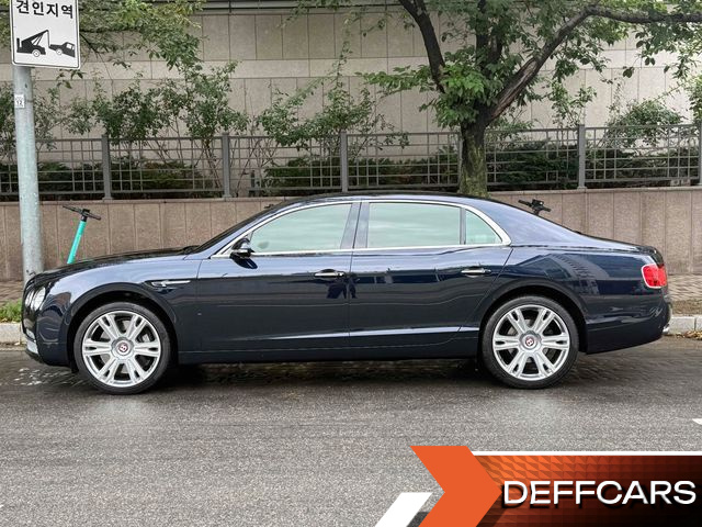 Bentley FLYING SPUR 4.0 купить на сайте DeffCars