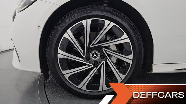 Mercedes E-CLASS E300 4MATIC Exclusive купить на сайте DeffCars