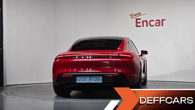 Porsche TAYCAN 4S купить на сайте DeffCars