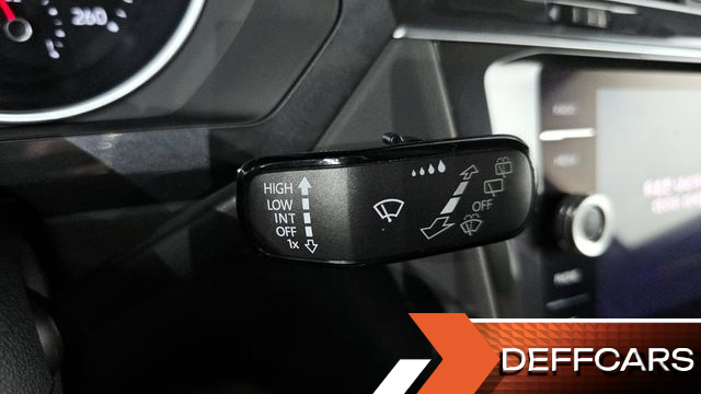 Volkswagen TIGUAN 2.0 TDI Premium купить на сайте DeffCars