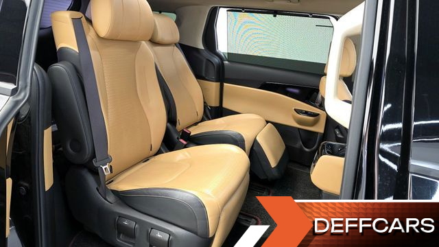 Kia CARNIVAL Gasoline 7-Seater Signature купить на сайте DeffCars