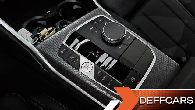 BMW 3-SERIES 320i M Sport купить на сайте DeffCars