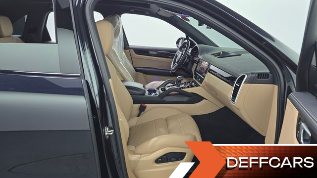 Porsche CAYENNE 3.0 E-Hybrid купить на сайте DeffCars