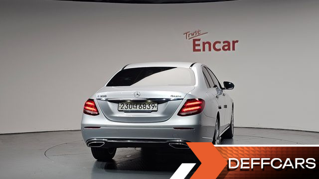 Mercedes E-CLASS E300 4MATIC Exclusive купить на сайте DeffCars