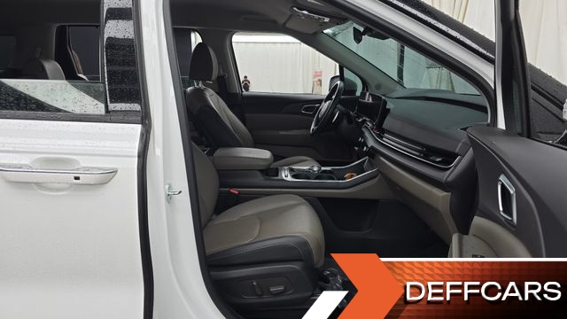 Kia CARNIVAL 9-Seater Noblesse купить на сайте DeffCars