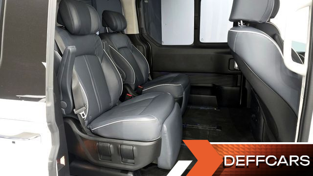 Hyundai STARIA L3.5 Lounge 7-Seater Inspiration купить на сайте DeffCars