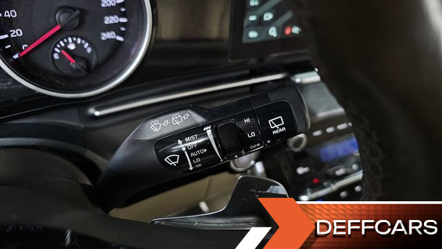 Kia CARNIVAL 9-Seater Noblesse купить на сайте DeffCars
