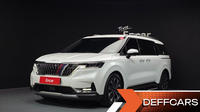 Kia CARNIVAL Gasoline 7-Seater Signature купить на сайте DeffCars