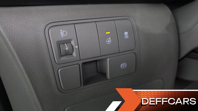 Hyundai STARIA L3.5 Lounge 9-Seater Inspiration купить на сайте DeffCars