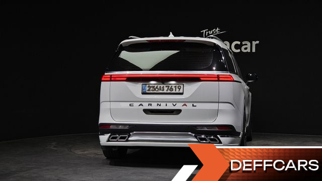 Kia CARNIVAL 9-Seater Signature купить на сайте DeffCars