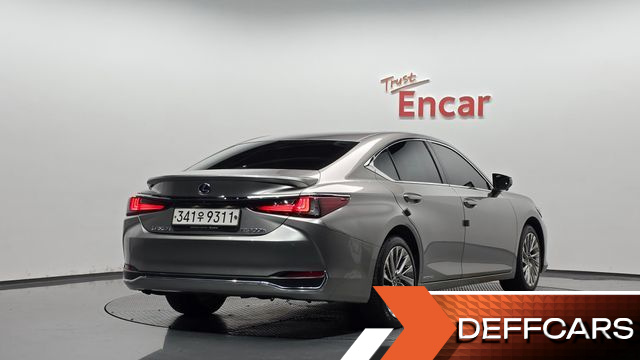 Lexus ES Luxury Plus купить на сайте DeffCars