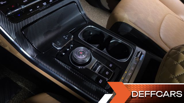 Kia CARNIVAL 9-Seater Noblesse купить на сайте DeffCars