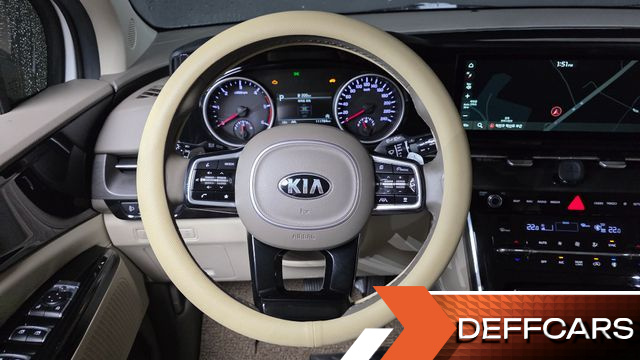 Kia CARNIVAL 9-Seater Noblesse купить на сайте DeffCars