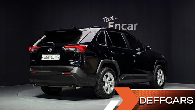 Toyota RAV4 2.5 2WD купить на сайте DeffCars