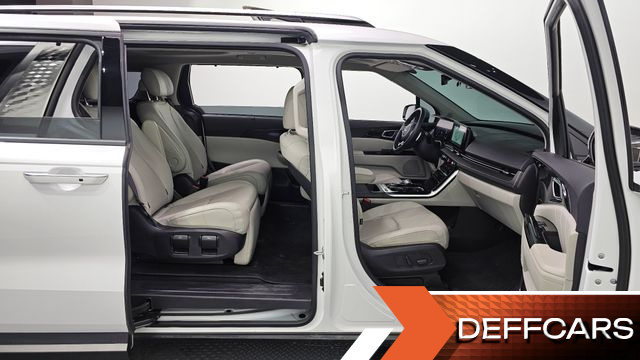 Kia CARNIVAL 7-Seater Signature купить на сайте DeffCars