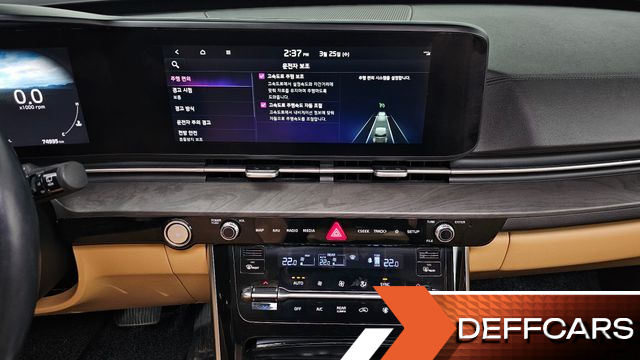 Kia CARNIVAL 9-Seater Signature купить на сайте DeffCars