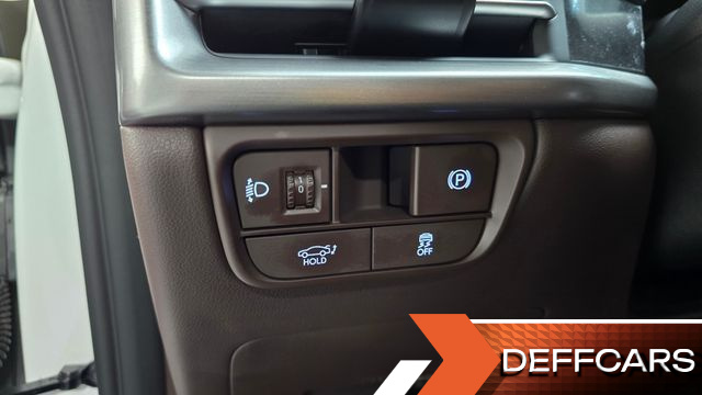 Hyundai GRANDEUR 2,5 Gasoline 2WD Exclusive купить на сайте DeffCars