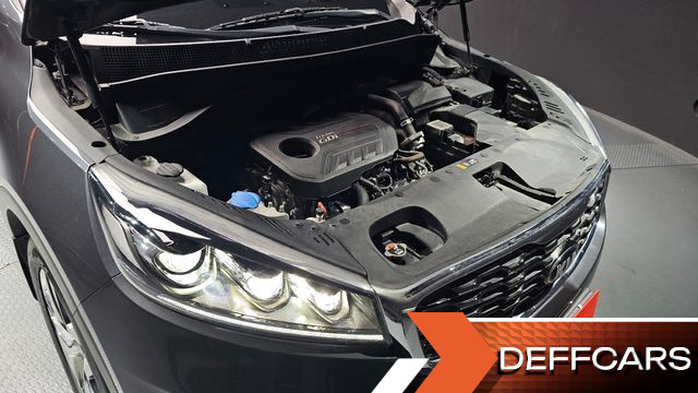 Kia SORENTO Gasoline 2.0 Turbo 2WD Master Special купить на сайте DeffCars
