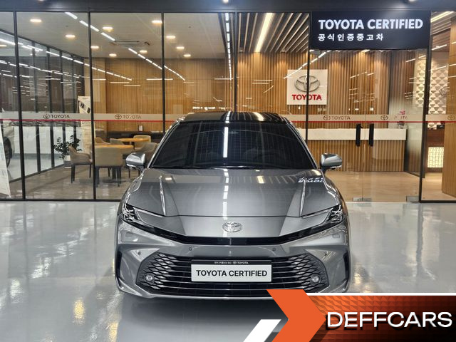 Toyota CAMRY 2.5 XLE Premium Hybrid купить на сайте DeffCars
