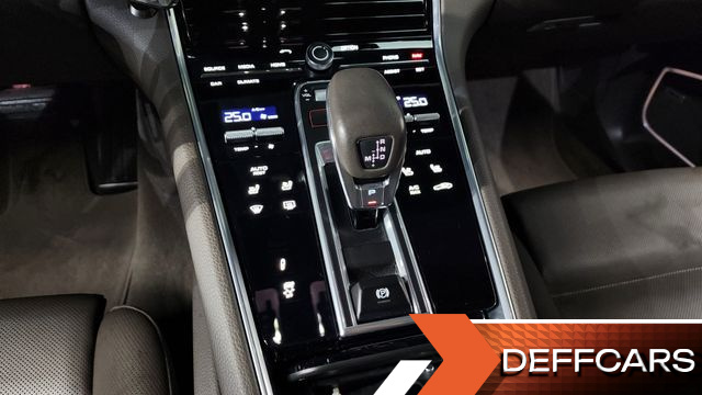 Porsche PANAMERA 3.0 AWD купить на сайте DeffCars