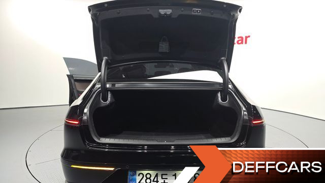 Hyundai GRANDEUR 2,5 Gasoline 2WD Premium купить на сайте DeffCars