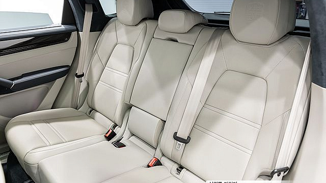 Porsche CAYENNE 3.0 купить на сайте DeffCars