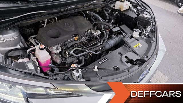Toyota SIENNA 2.5 Hybrid 2WD купить на сайте DeffCars