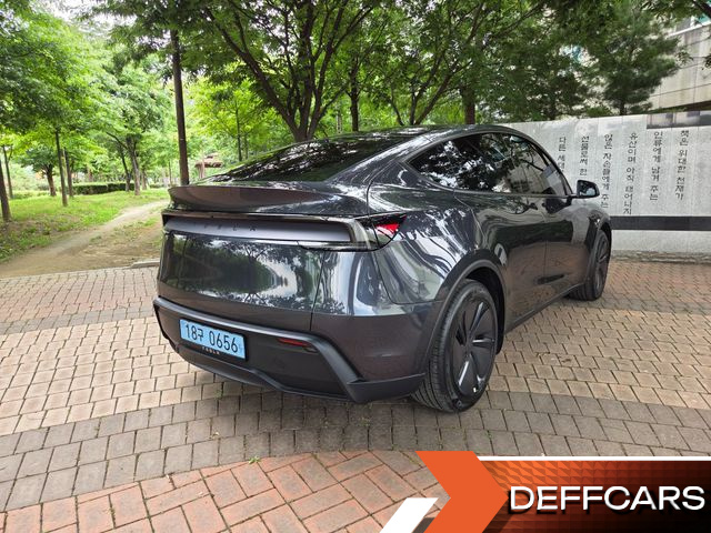 Tesla MODEL Y RWD купить на сайте DeffCars