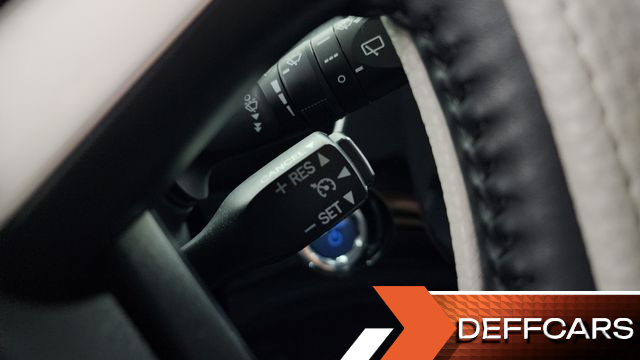 Toyota PRIUS 1.8 E купить на сайте DeffCars