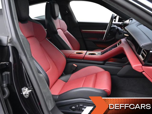 Porsche TAYCAN Turbo купить на сайте DeffCars