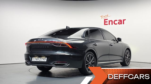 Hyundai GRANDEUR 2.5 Le Blanc купить на сайте DeffCars