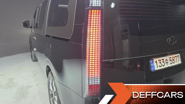 Hyundai STARIA HEV 1.6 Lounge 7-Seater Inspiration купить на сайте DeffCars