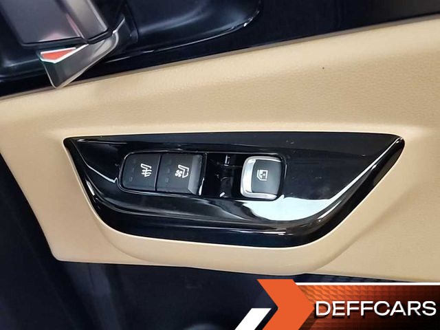 Kia CARNIVAL 9-Seater Noblesse купить на сайте DeffCars