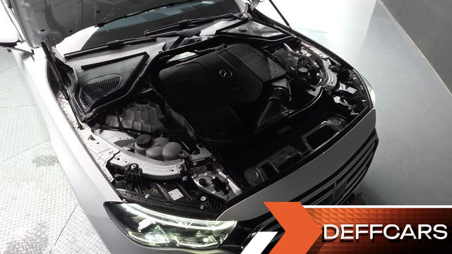 Mercedes E-CLASS E300 4MATIC Exclusive купить на сайте DeffCars
