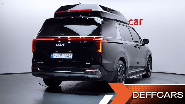 Kia CARNIVAL HEV 4-Seater Hi Limousine Signature купить на сайте DeffCars
