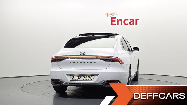 Hyundai GRANDEUR 2.5 Premium Choice купить на сайте DeffCars