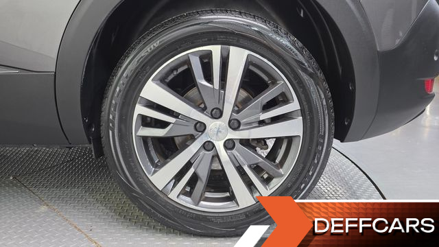 Peugeot 5008 1.2 Pure Tech Allure купить на сайте DeffCars