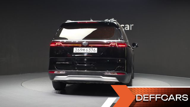 Kia CARNIVAL 9-Seater Signature купить на сайте DeffCars