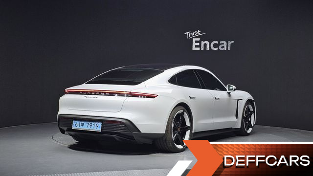 Porsche TAYCAN 4S купить на сайте DeffCars