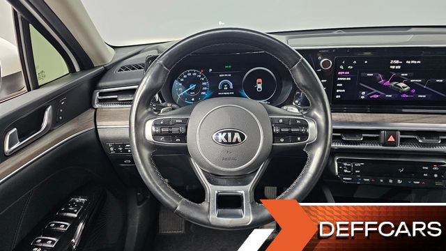 Kia K5 2.0 LPI Signature купить на сайте DeffCars